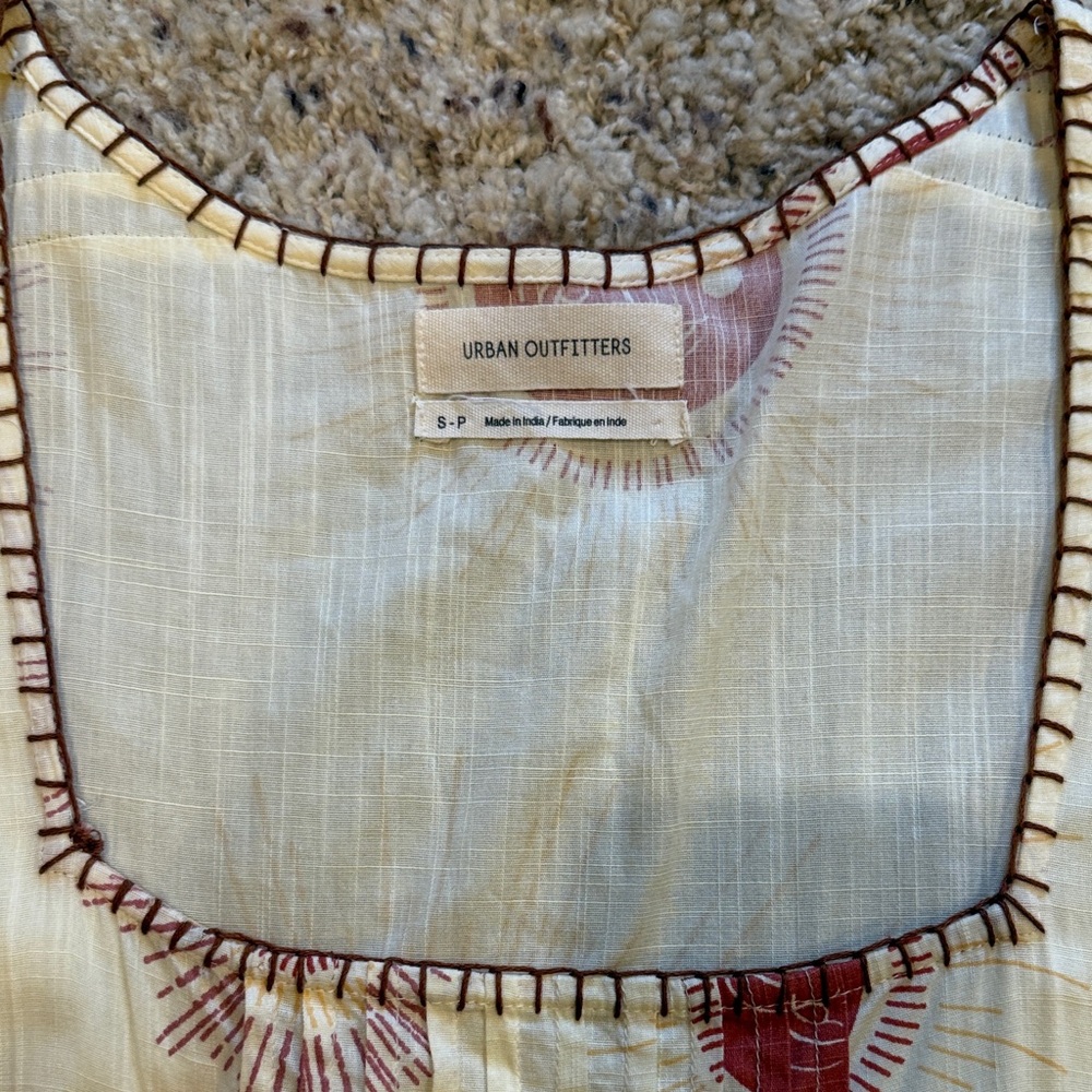 Urban Outfitters Women’s Dress with Sunburst Pattern - Picture 3 of 4